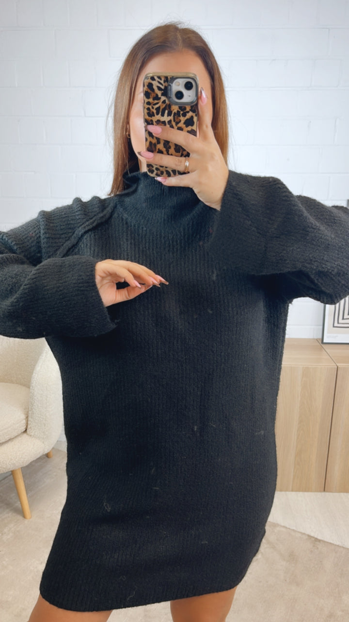 gradliniges Strick Kleid / Long Pullover mit weitem Arm, Stehkragen / schwarz Art. 12797