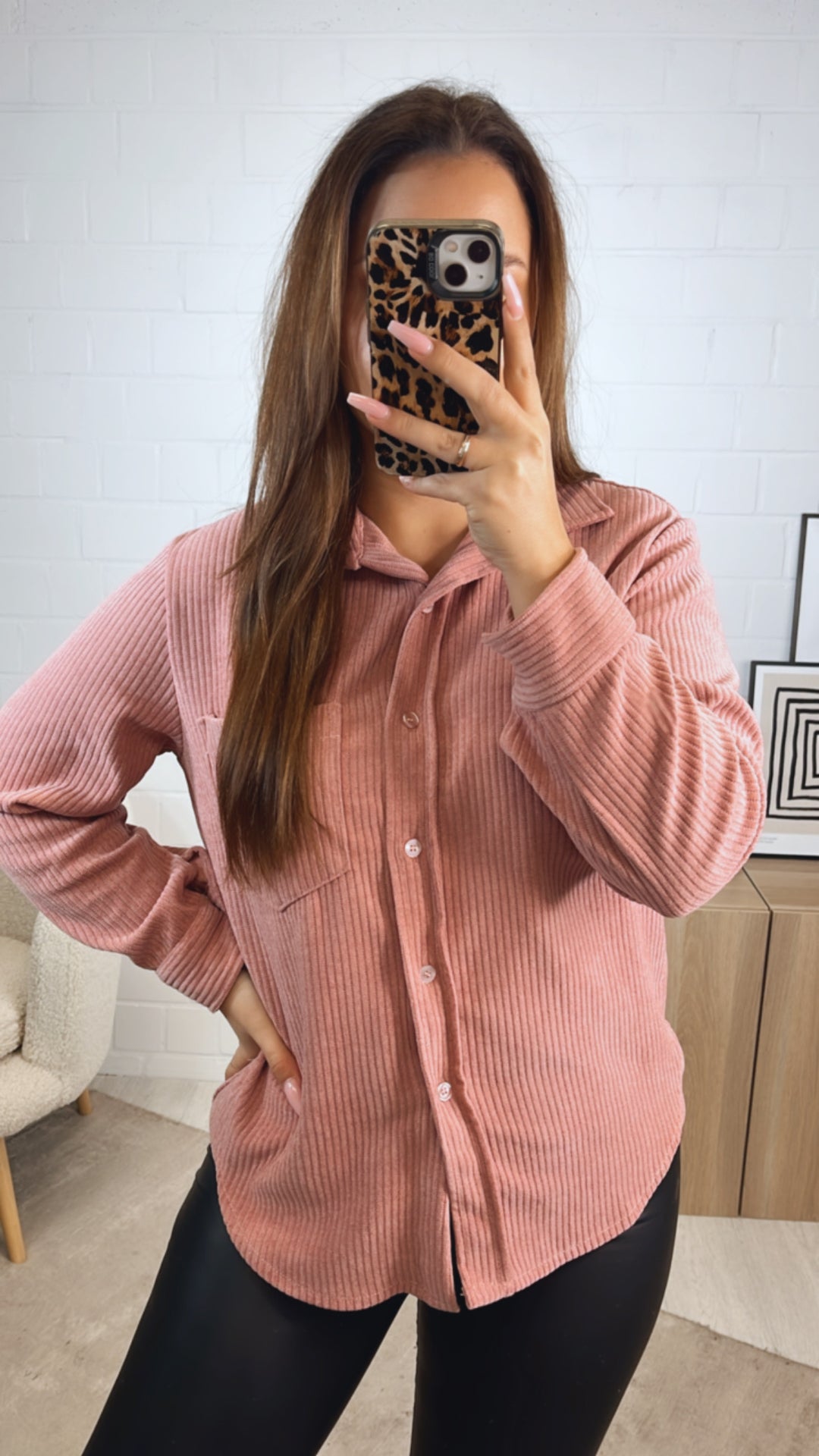 Bluse im Cord Look mit Brusttasche / beere Art. 12711