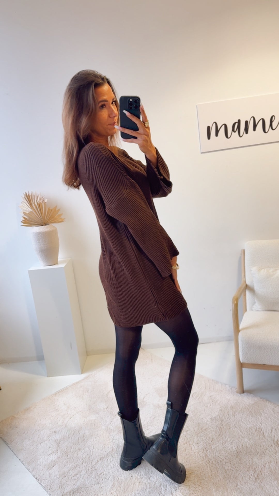 gradliniges Strick Kleid mit weitem Arm, V-Ausschnitt / schoko Braun Art. 12767