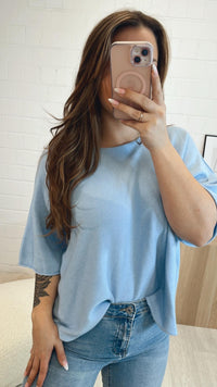 Leichtes Strick oversize T-shirt / hell blau Art. 9314
