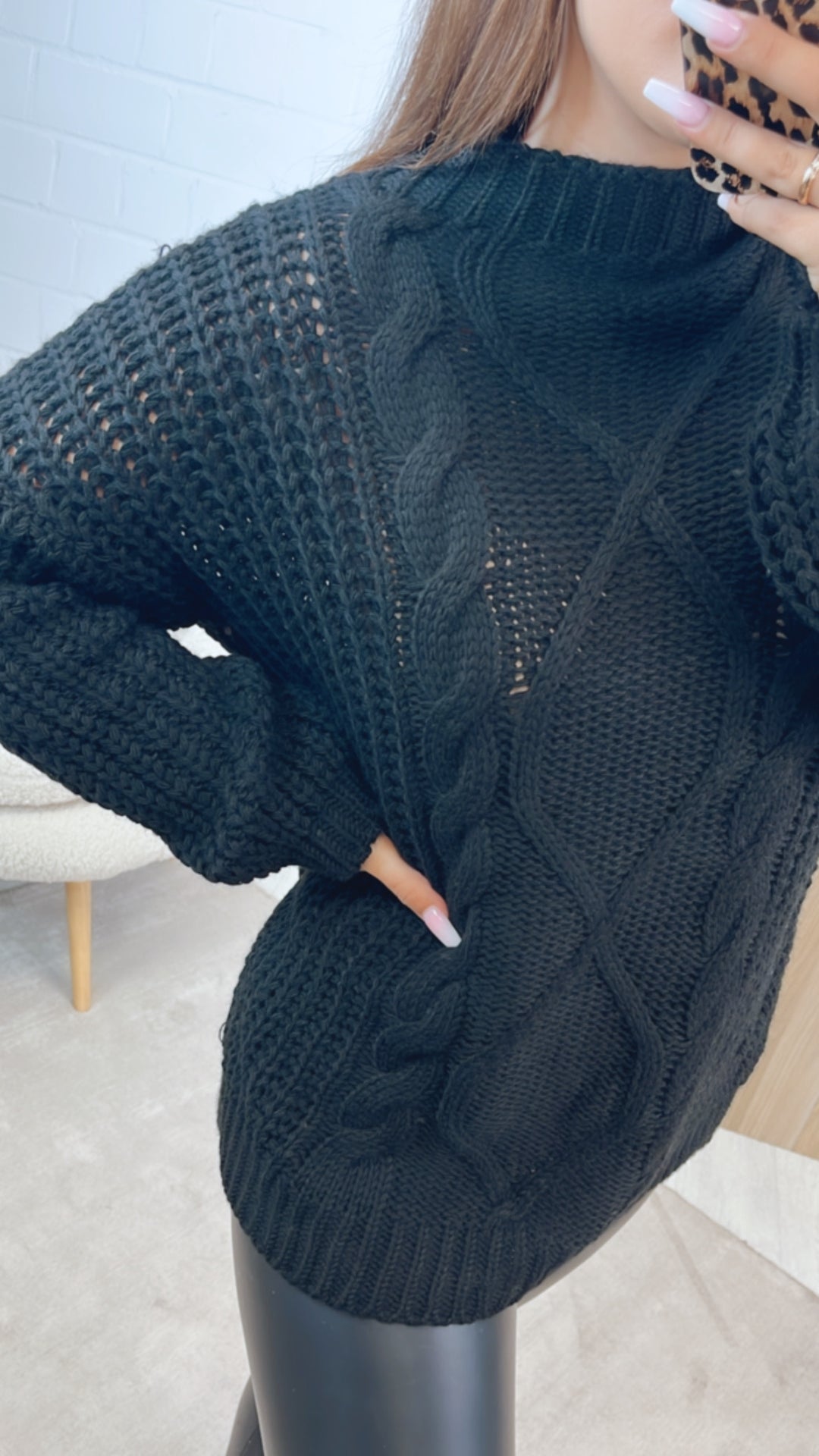 grober Strick Pullover mit Zopfmuster / schwarz Art. 12373