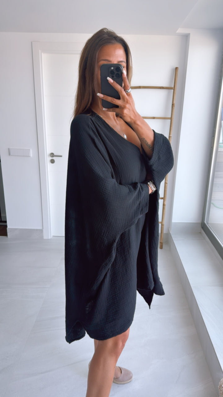 Musselin Ultra Vokuhila Long Bluse / schwarz Art. 9776
