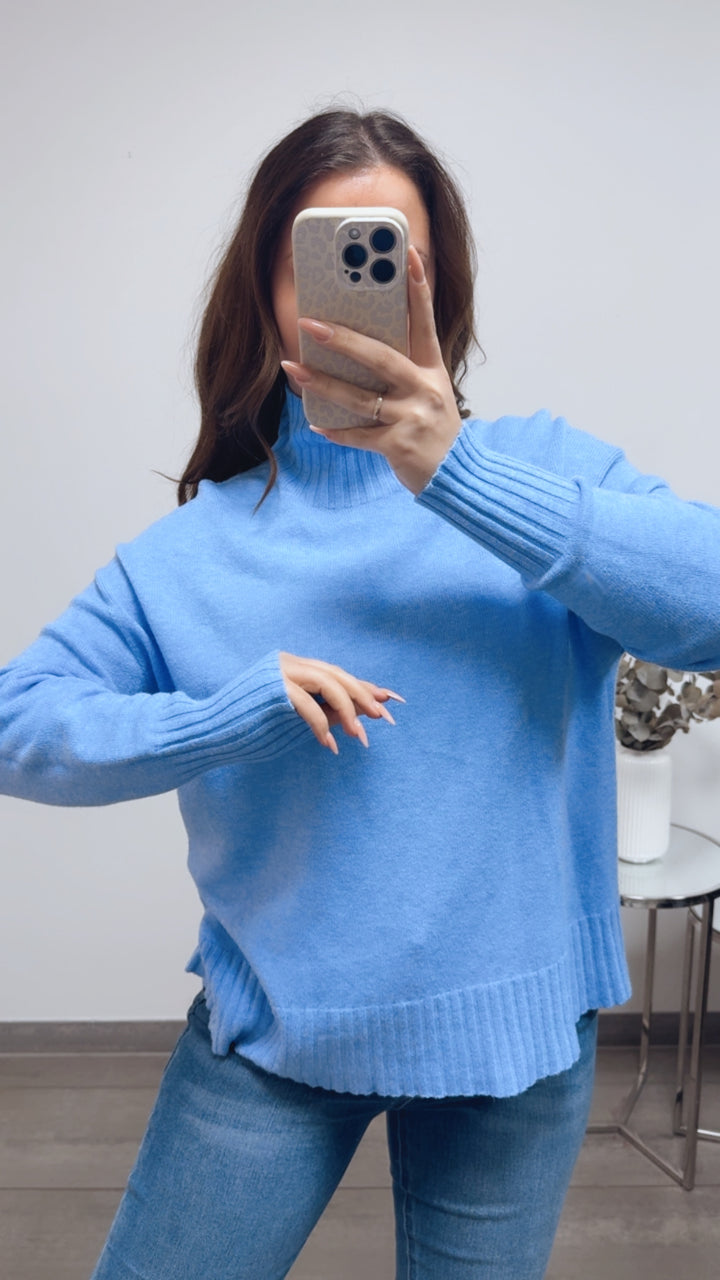 Feiner Strickpullover mit gerippten Akzenten / blau Art.13883