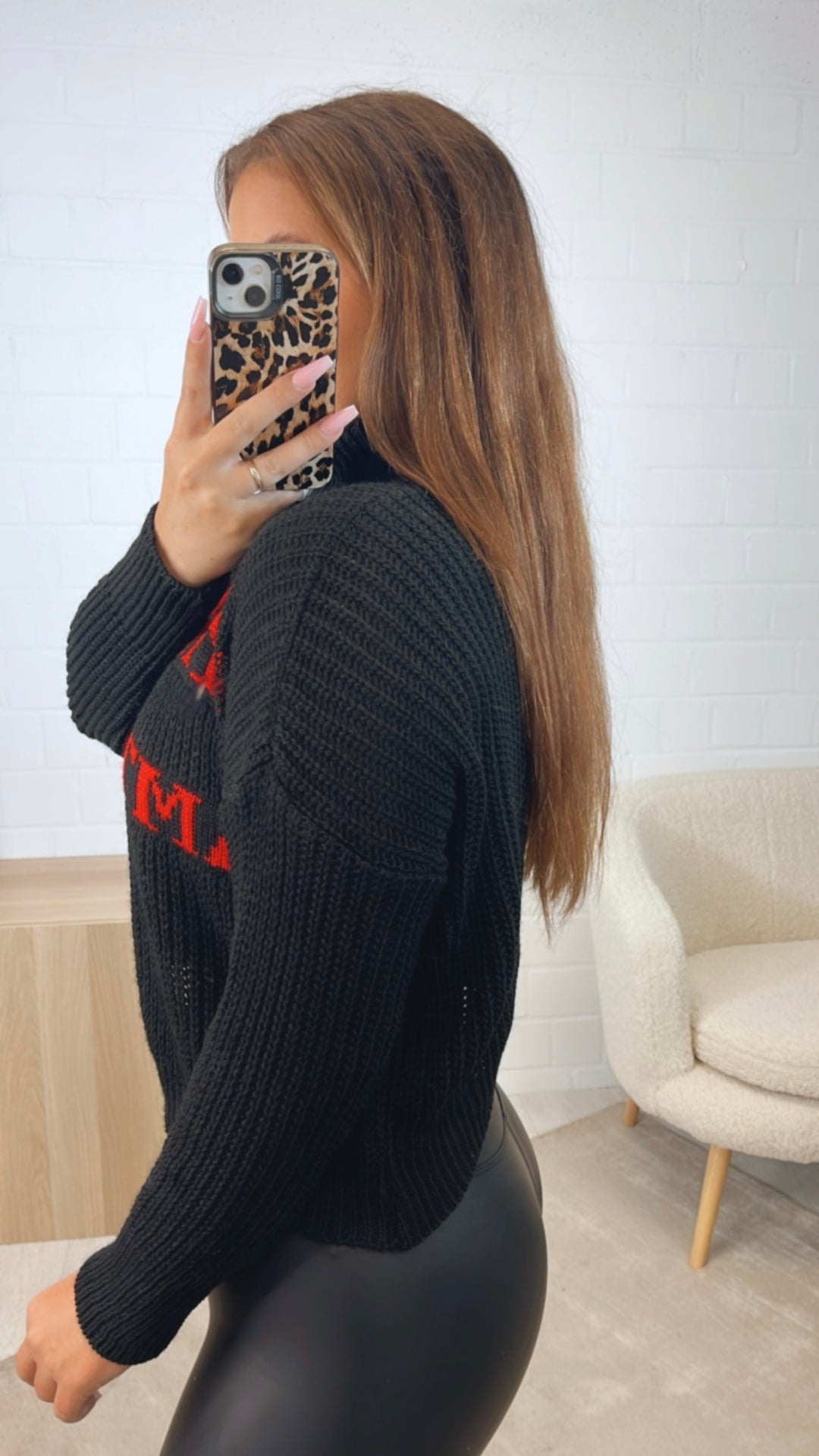 leichter Rollkragen Pullover "Merry Christmas" / schwarz - rot Art. 12626