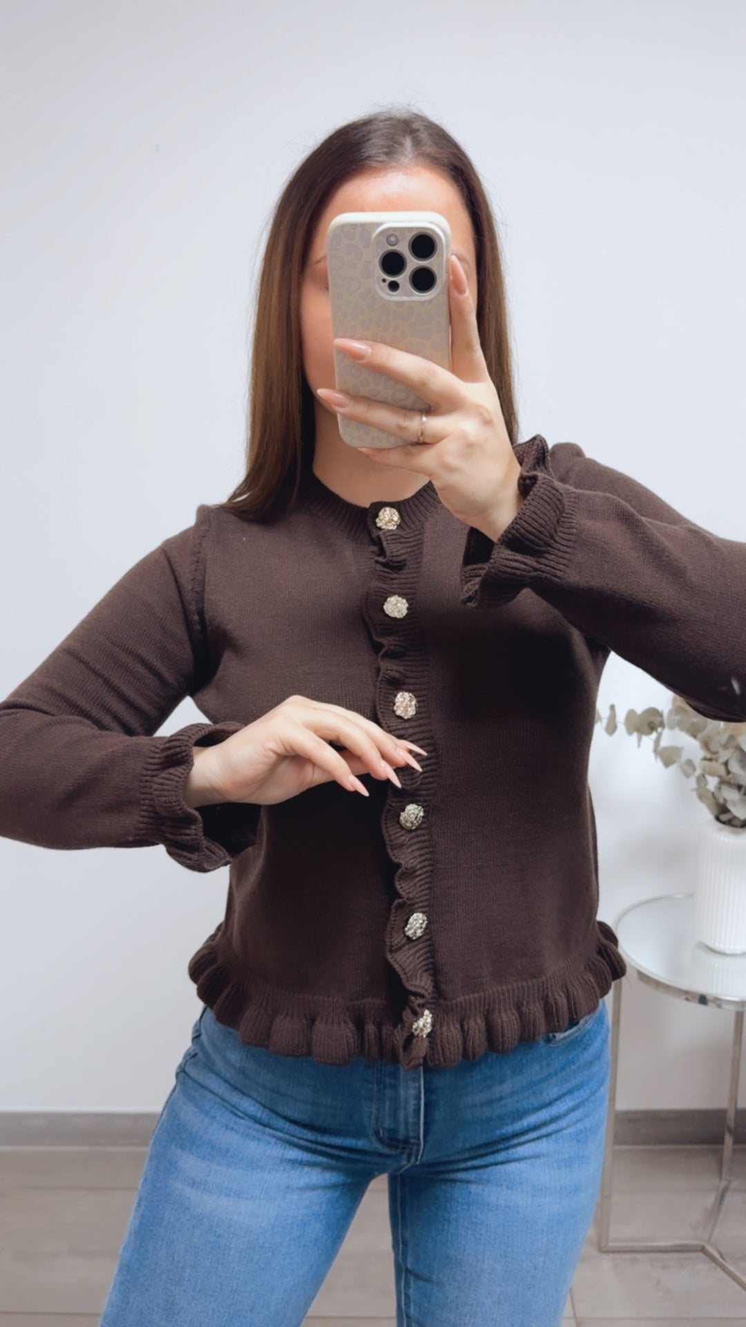 VOLANT leichter Strick Cardigan, goldene Knöpfe / dunkel braun Art. 13813