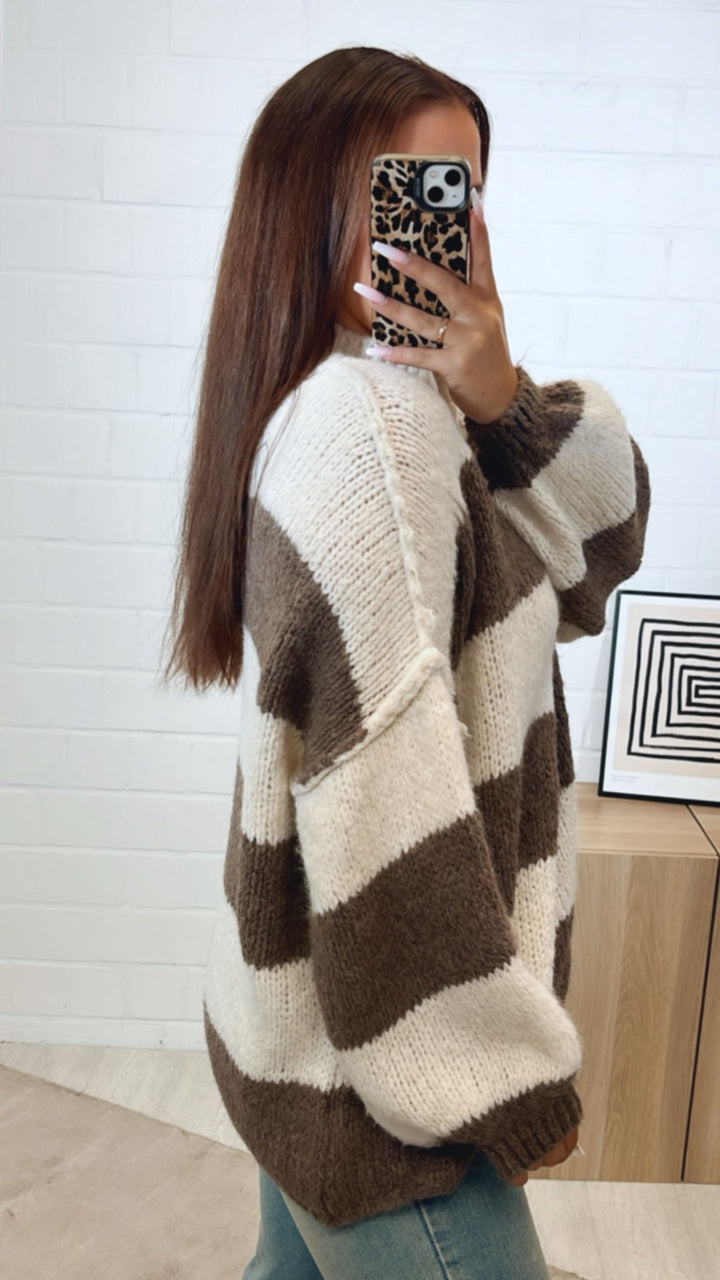 STREIFEN Kuschel Cardigan mit goldenen Knöpfen / creme - aschiges braun Art. 11131
