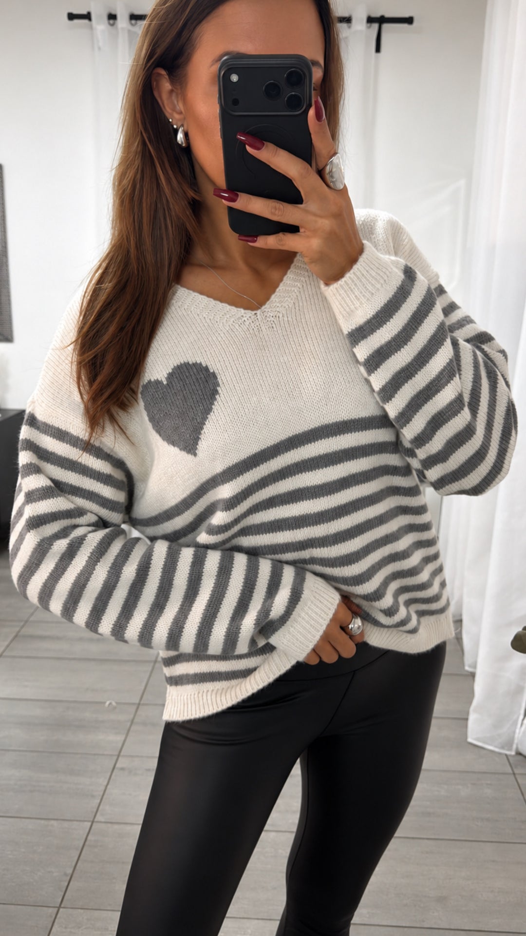 STREIFEN + HERZ Strick Pullover, V-Ausschnitt / creme - grau Art. 16584