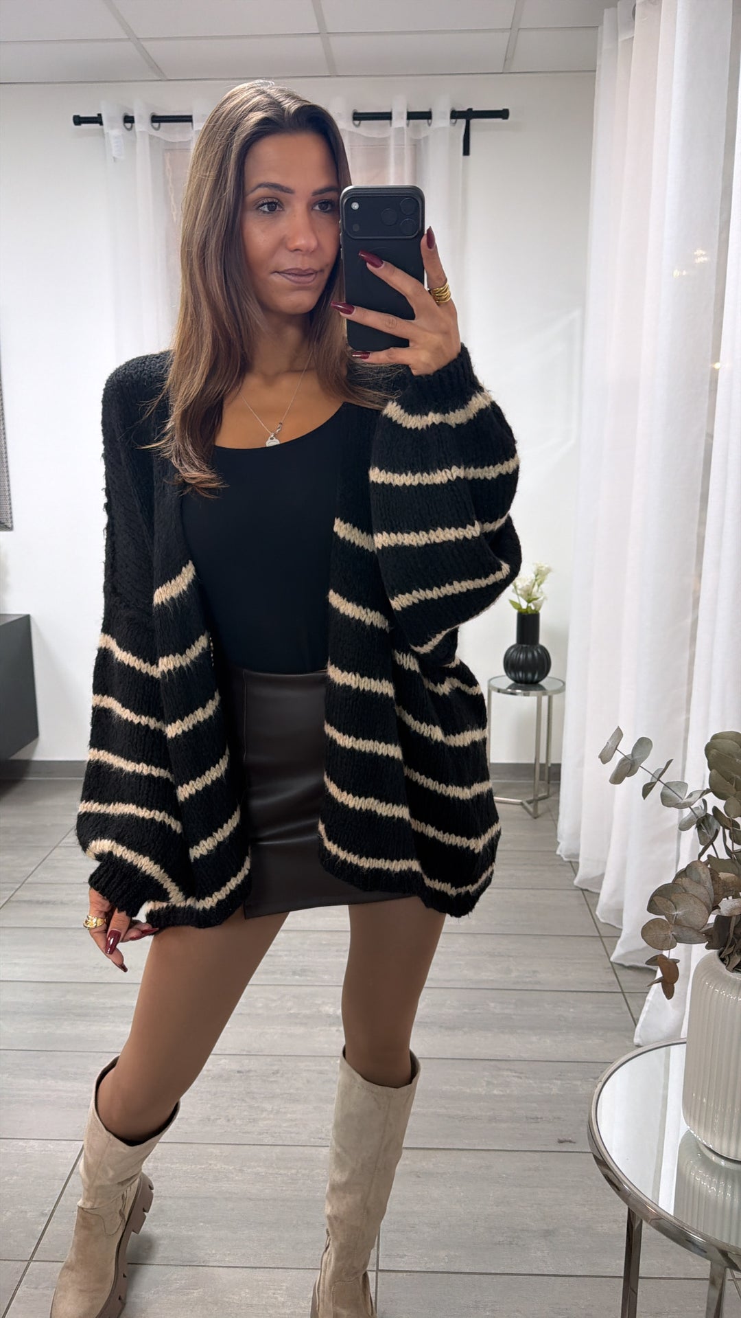 gestreifter, offener Strick Cardigan / schwarz - beige Art. 16694