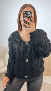 grober, kurzer Strick Cardigan, große Knöpfe, Taschen / schwarz Art. 12450