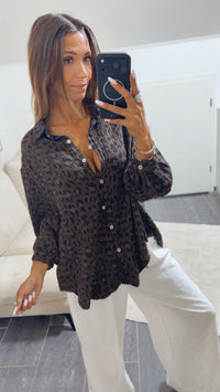 KURZE Oversize Musselin Bluse / Leo braun - schwarz Art. 15661