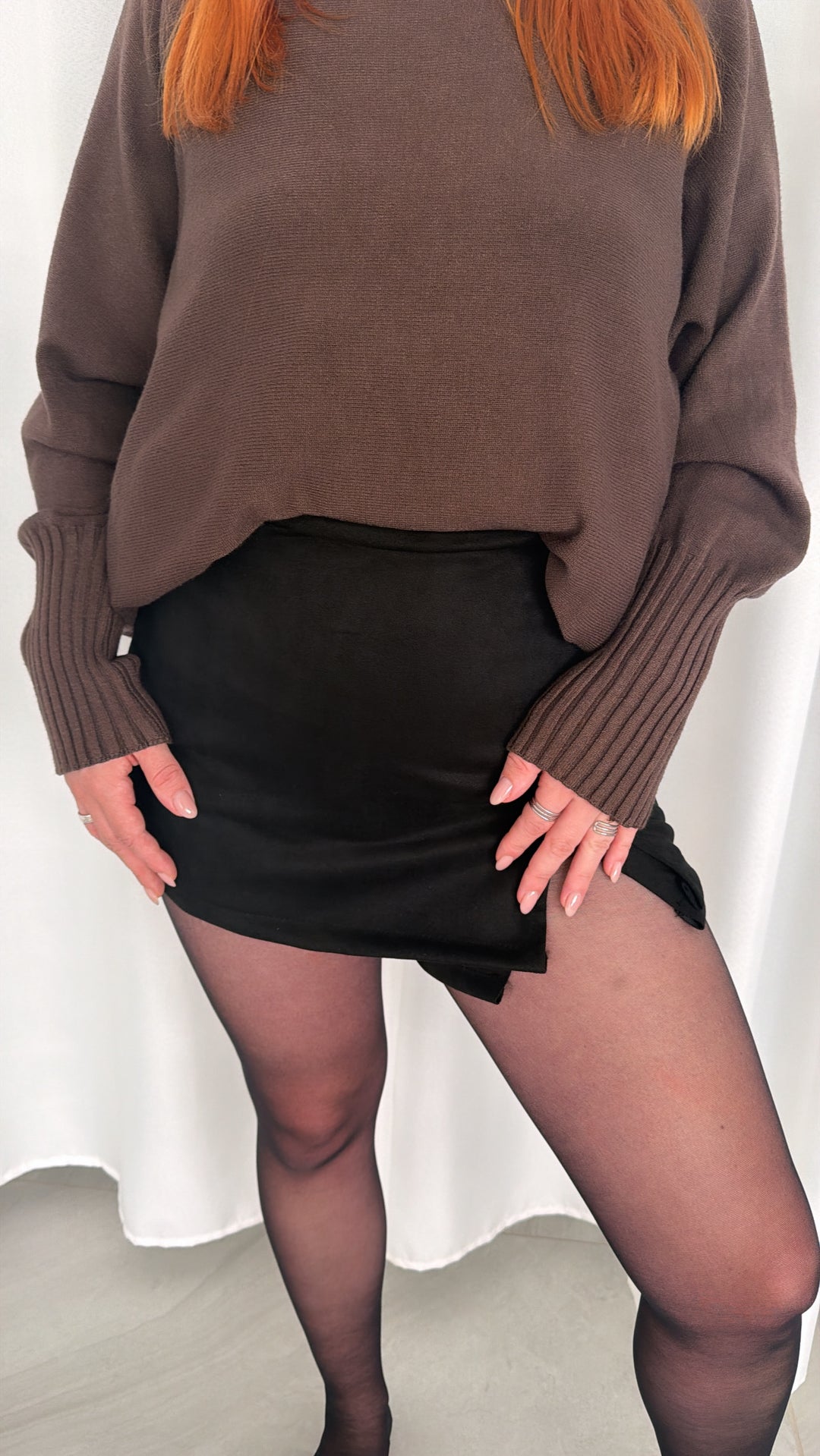 Velours Mini Rock mit integrierter Shorts / schwarz Art.16394