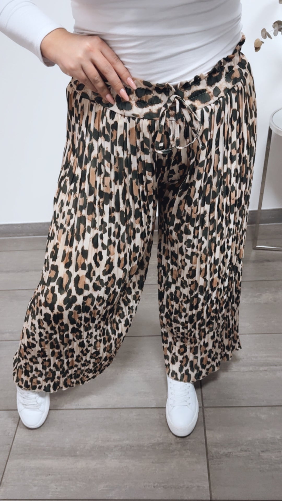 LEO Plissee Hose / khaki - creme - camel Art. 13170