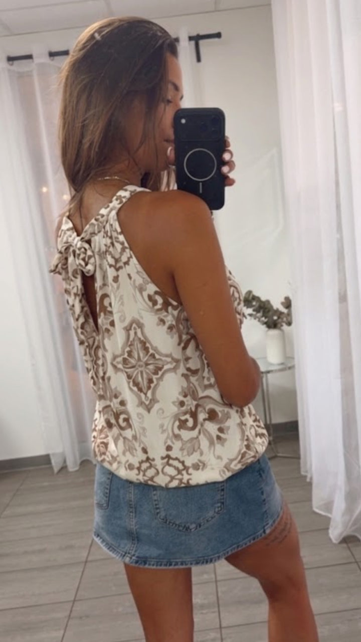 BAROCK Optik ärmelloses Top / beige - weiss Art. 15308