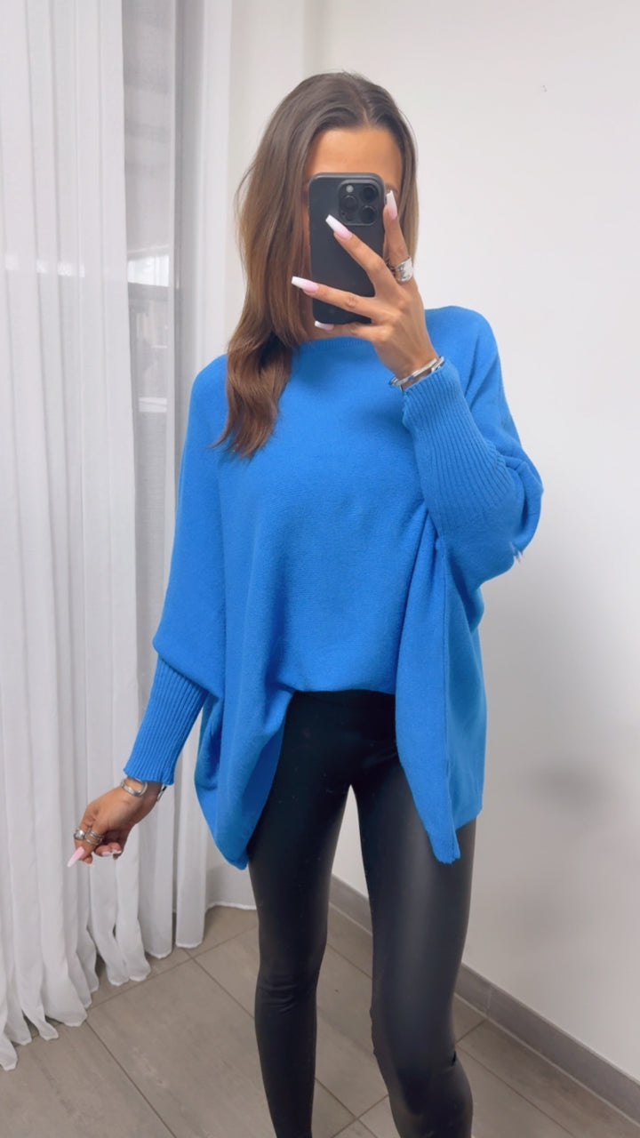 ultra weicher Pullover mit Fledermausärmeln / royal blau Art. 13443