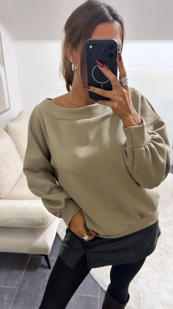 leichter Butterstoff Pullover, breiter, abgesetzter Ausschnitt / taupe Art. 16433