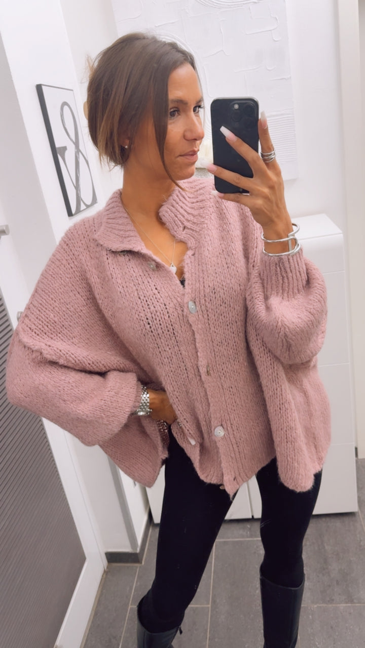 PERLMUTT KNÖPFE Kuschel Cardigan / beere Art. 12360