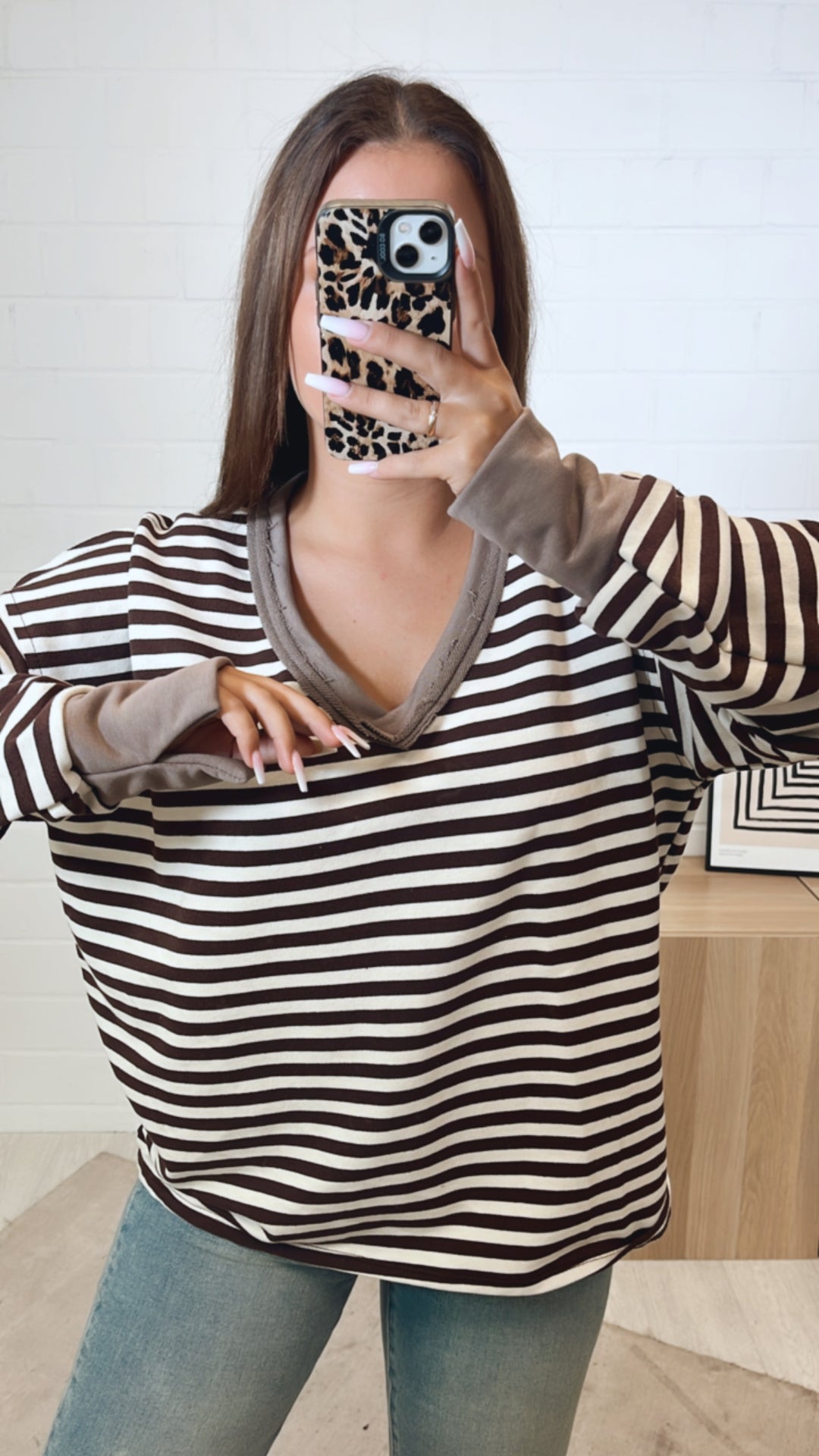 STREIFEN Sweater mit used V-Ausschnitt / creme - braun - taupe Art. 11214