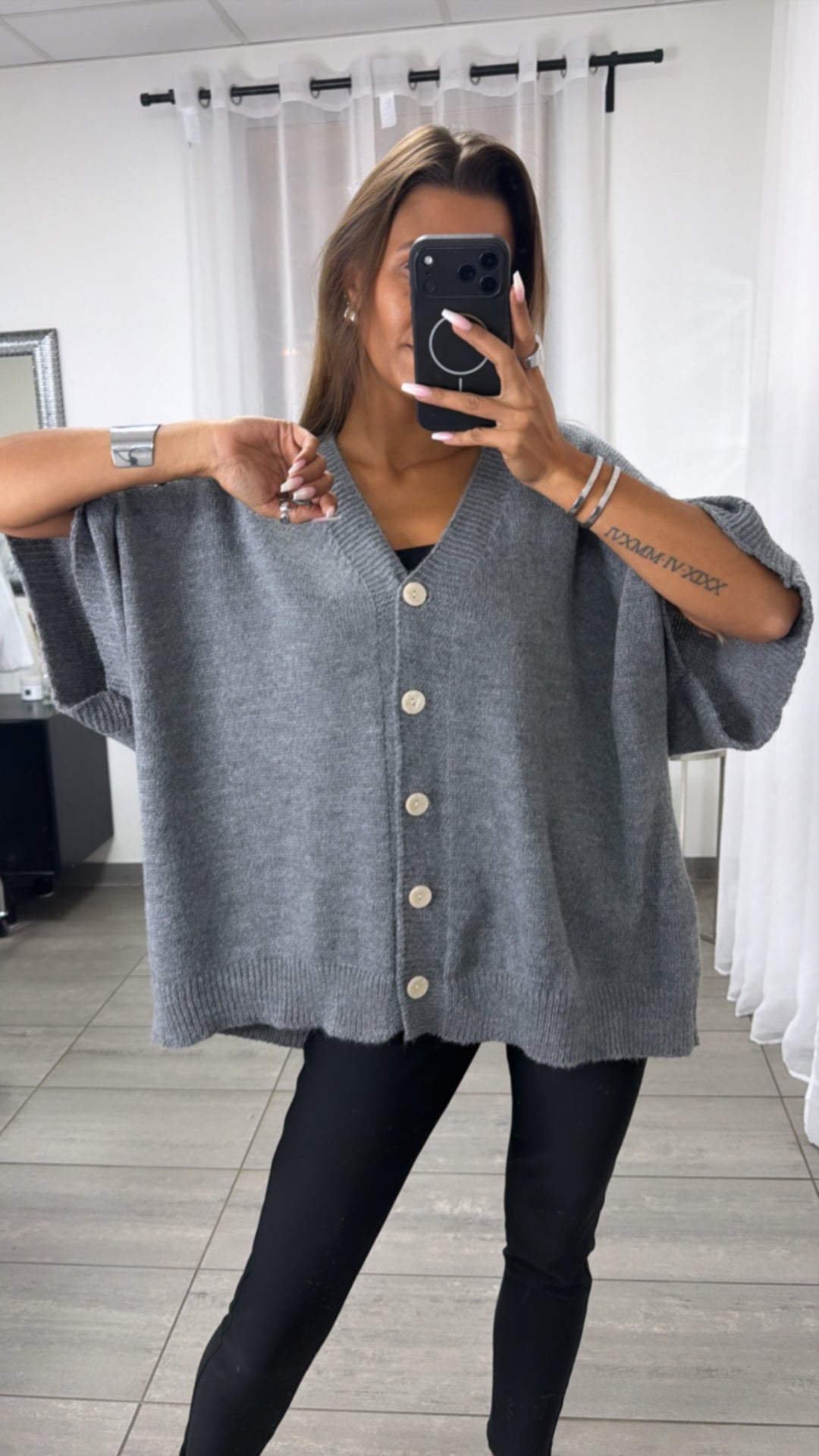 Ärmelloser Oversize Cardigan / grau Art.16359