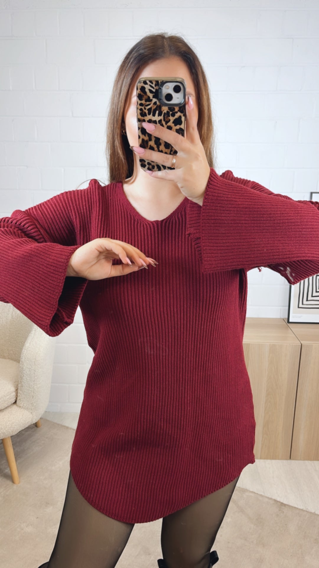 gradliniges Strick Kleid mit weitem Arm, V-Ausschnitt / bordeaux rot Art. 12773