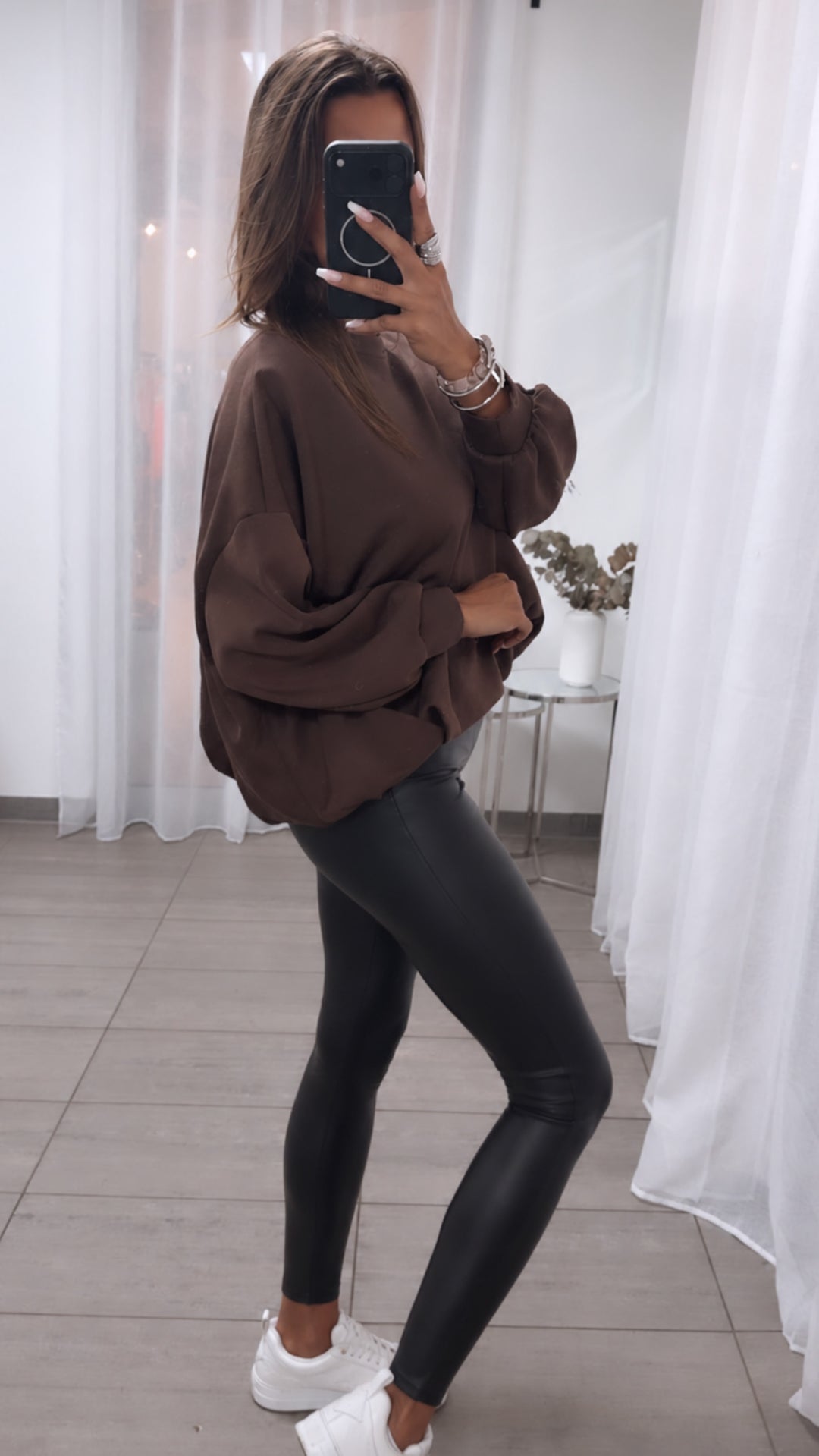 Butterstoff Sweatshirt mit Ballonsaum / braun Art. 15934