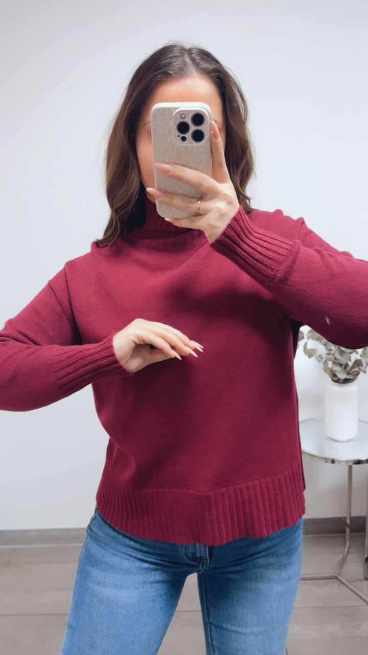 Feiner Strickpullover mit gerippten Akzenten / bordeaux Art.13881