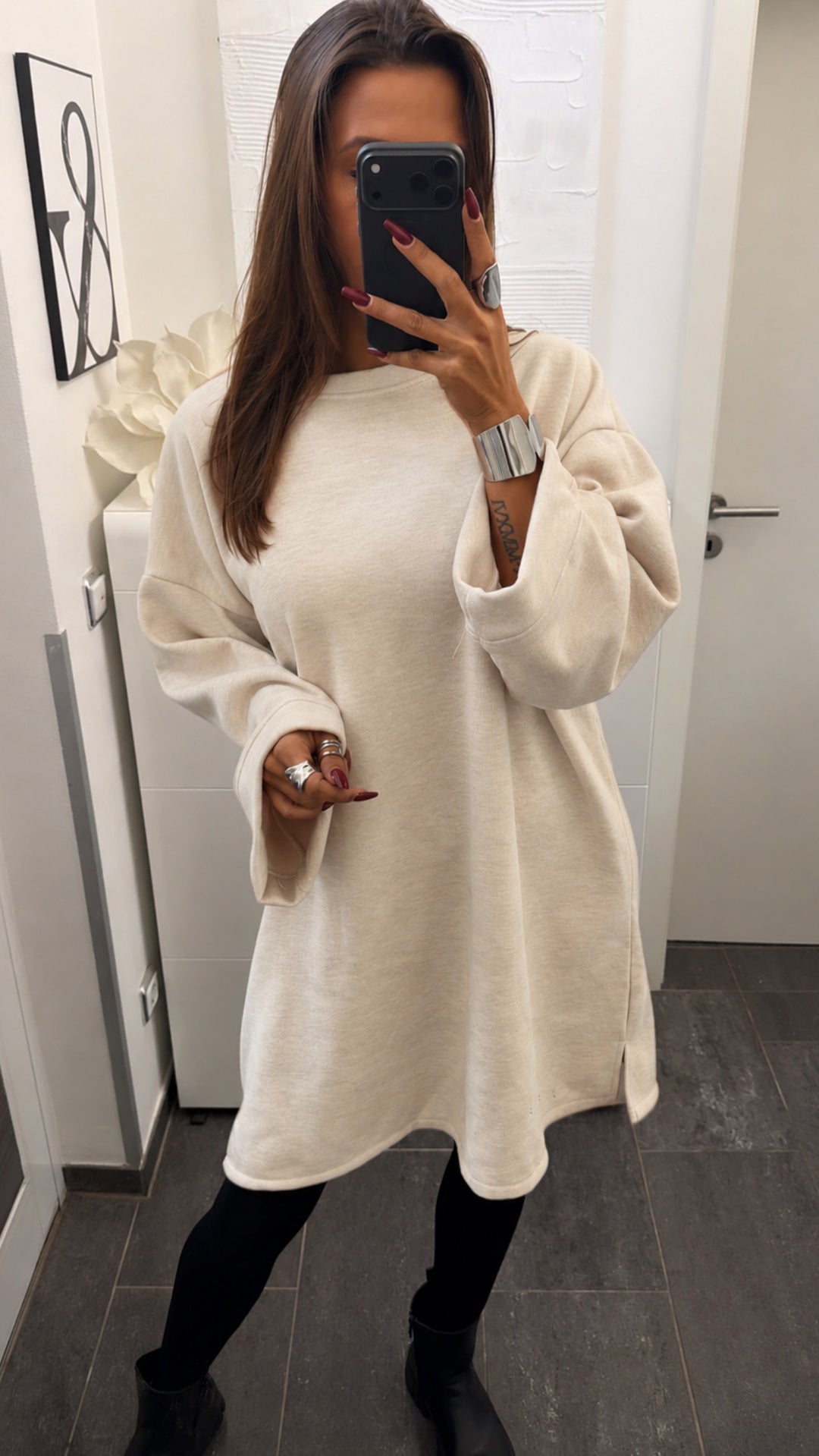 ultra oversize Sweat Kleid mit seitlichen Schlitzen, gefüttert / creme Art. 16519