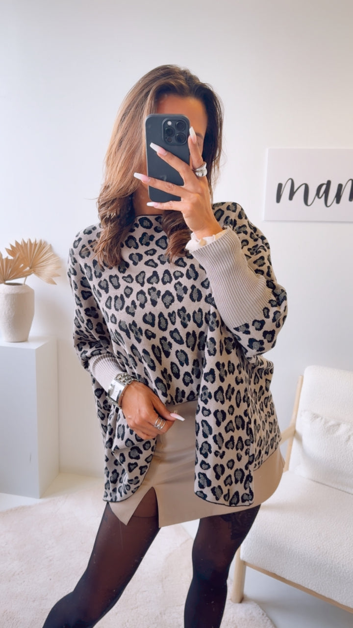 LEO ultra weicher Pullover mit Fledermausärmeln / light taupe - schwarz Art. 12887