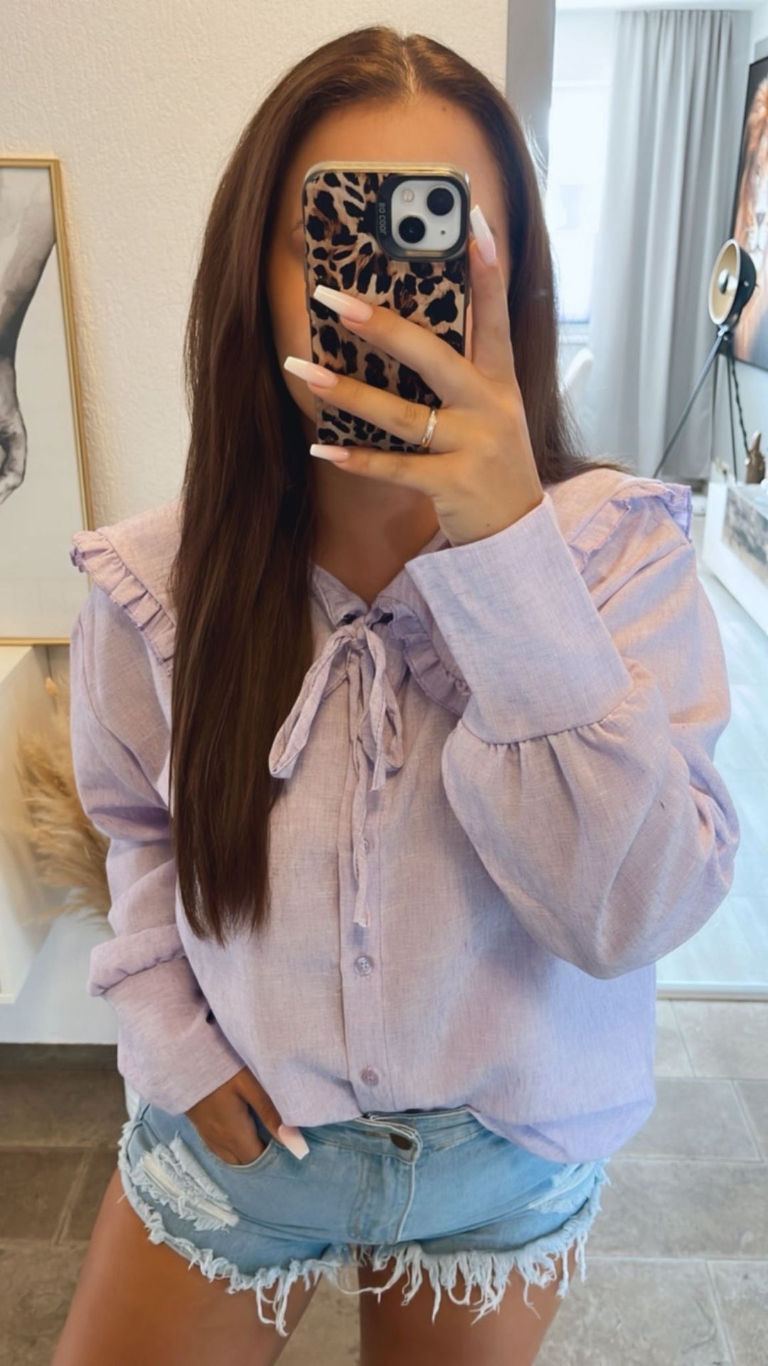 Bluse mit Volant besetztem Kragen / lila - flieder Art. 10142