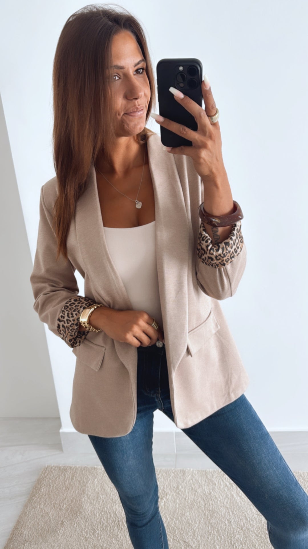 weicher Blazer mit Leo Akzenten / light taupe Art. 11094