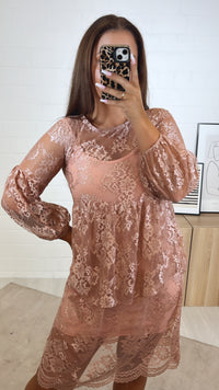 (Midi-) Spitzen Kleid, Unterkleid / altrosa Art. 11132