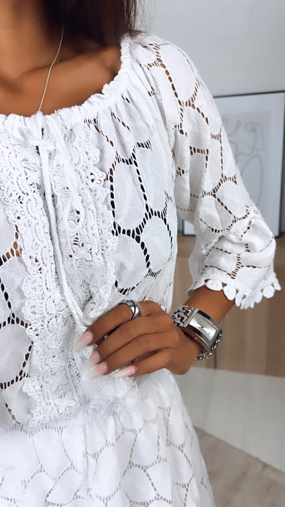 verspielter, kurzer Jumpsuit mit Stickerei / weiss Art. 6391