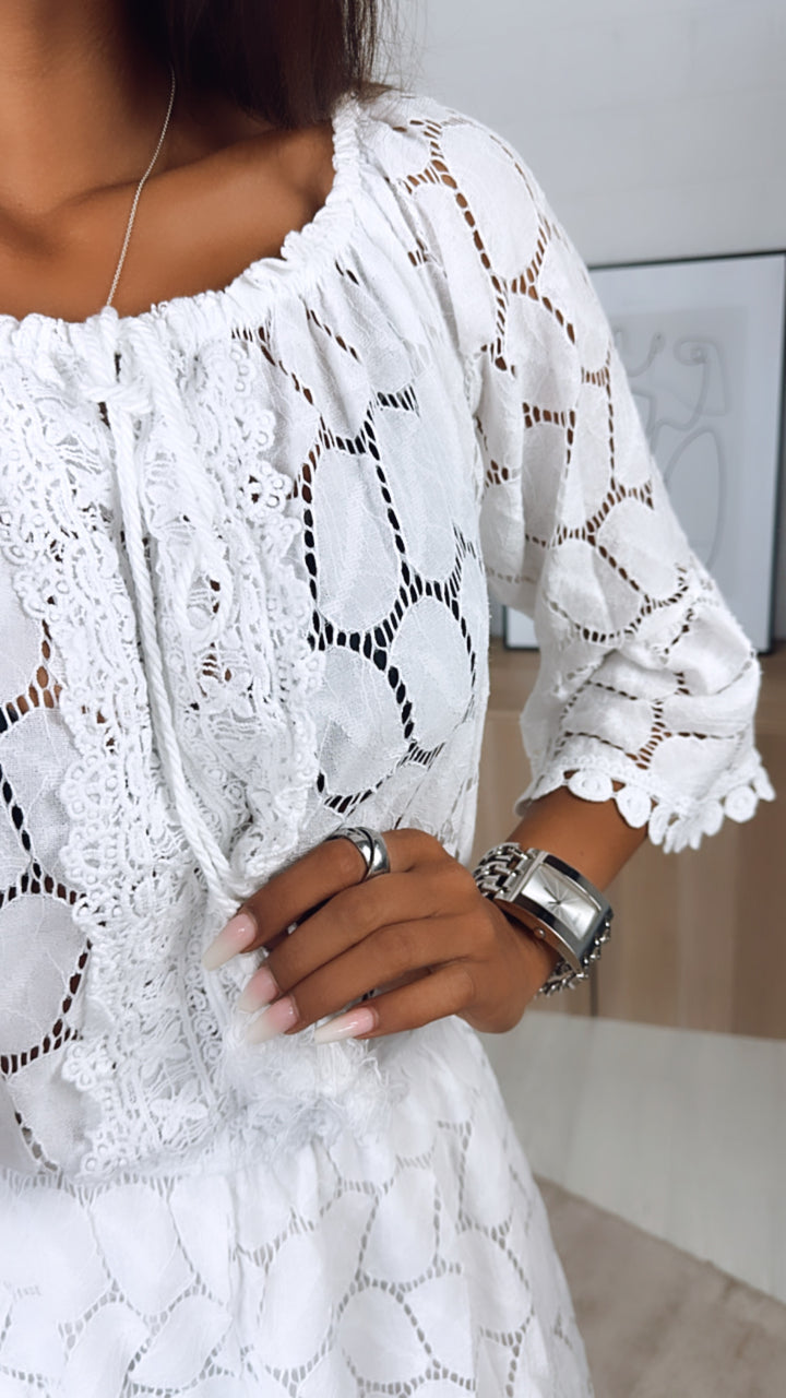 verspielter, kurzer Jumpsuit mit Stickerei / weiss Art. 6391