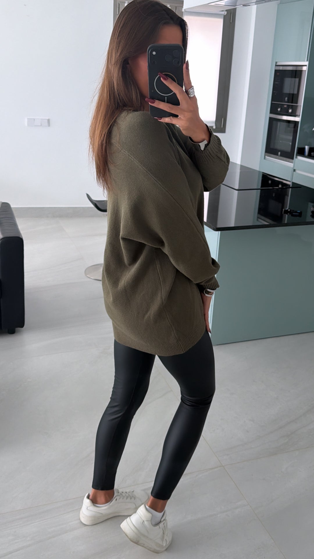 Viskose Mix Pullover mit V-Ausschnitt / khaki Art. 16240