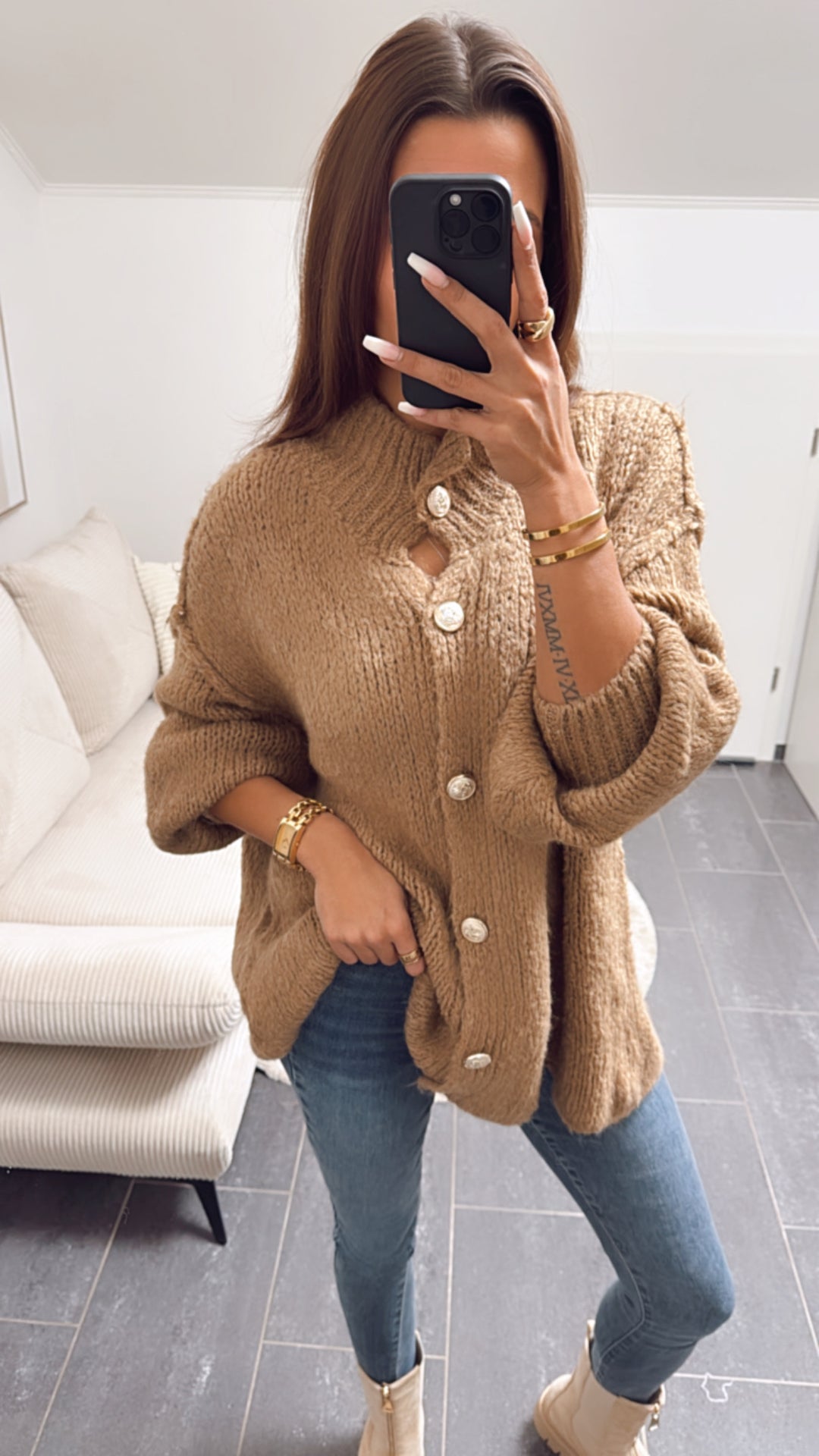 Kuschel Cardigan mit goldenen Knöpfen / camel Art. 8538