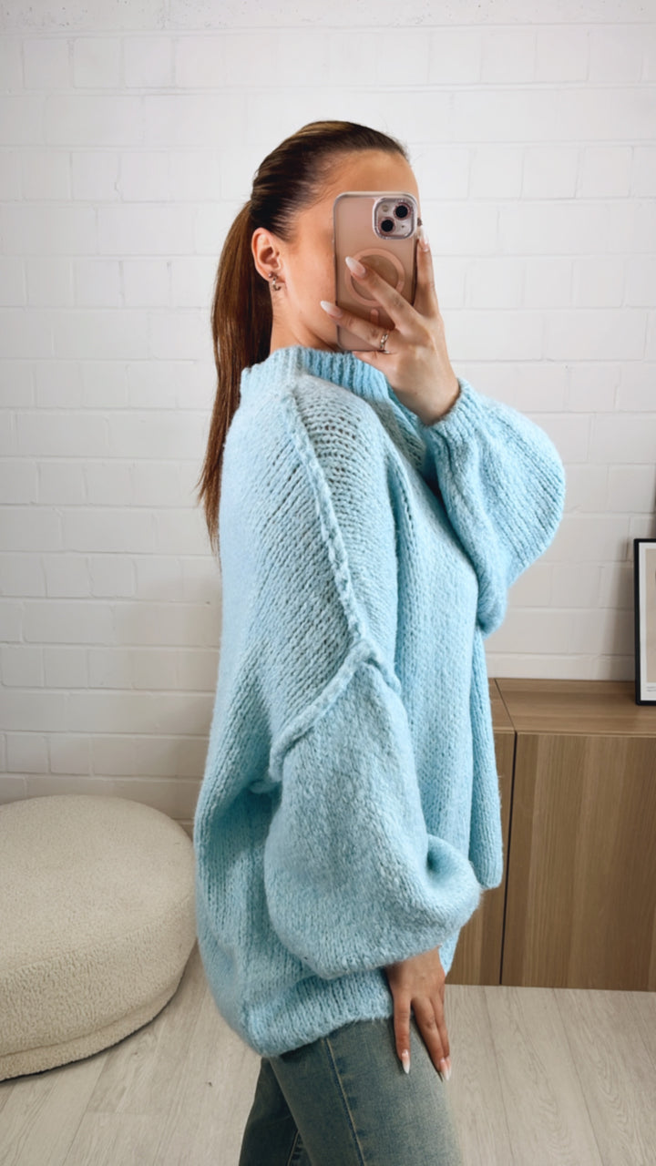 Ultra Oversize Kuschel - Pullover / hell blau Art. 9741