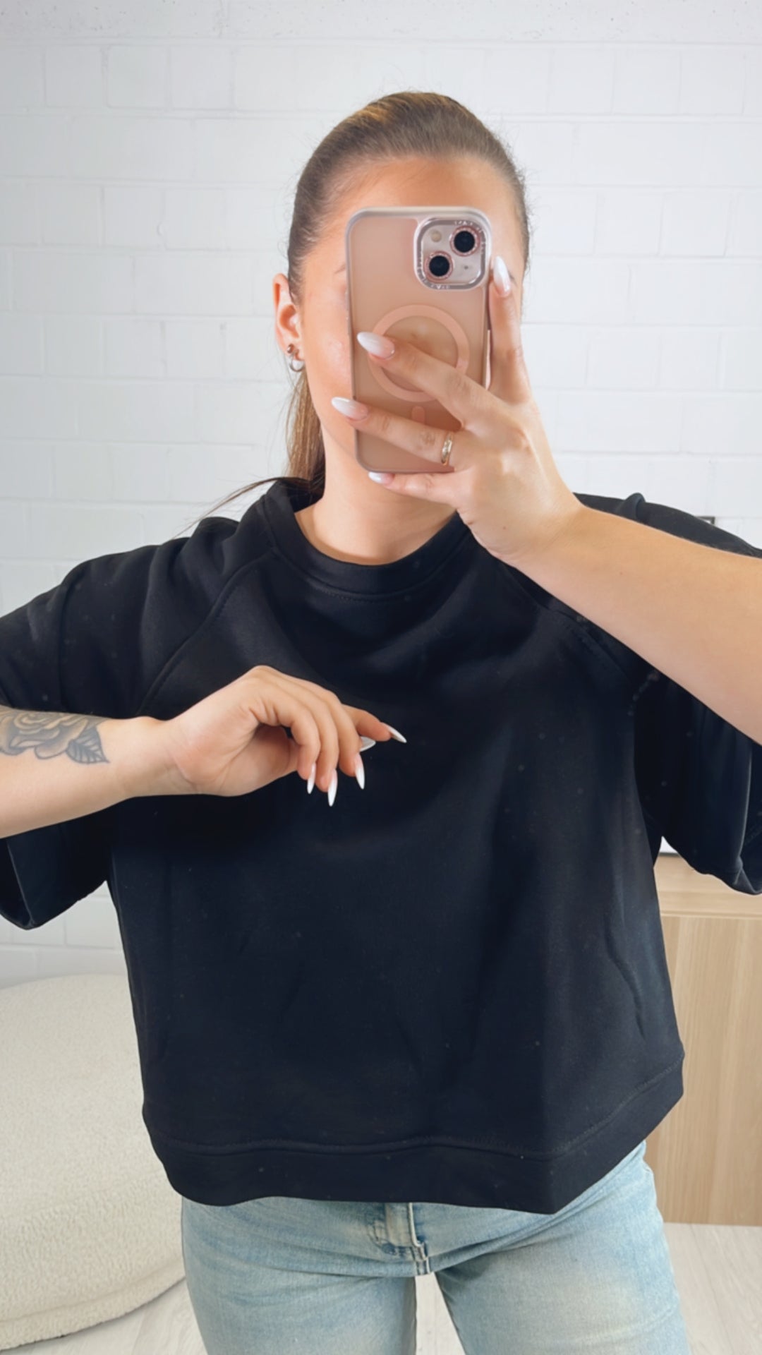 gradlinig geschnittenes Stoff T-shirt, Ziernaht / schwarz Art. 9875