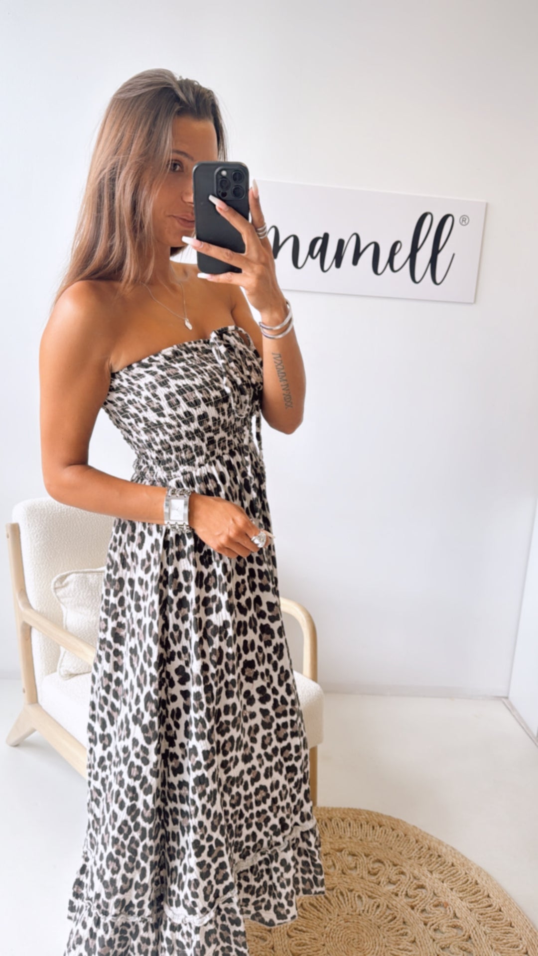 MUSSELIN (Maxi-) Kleid mit Schnüren Neckholder / leo Art. 10331