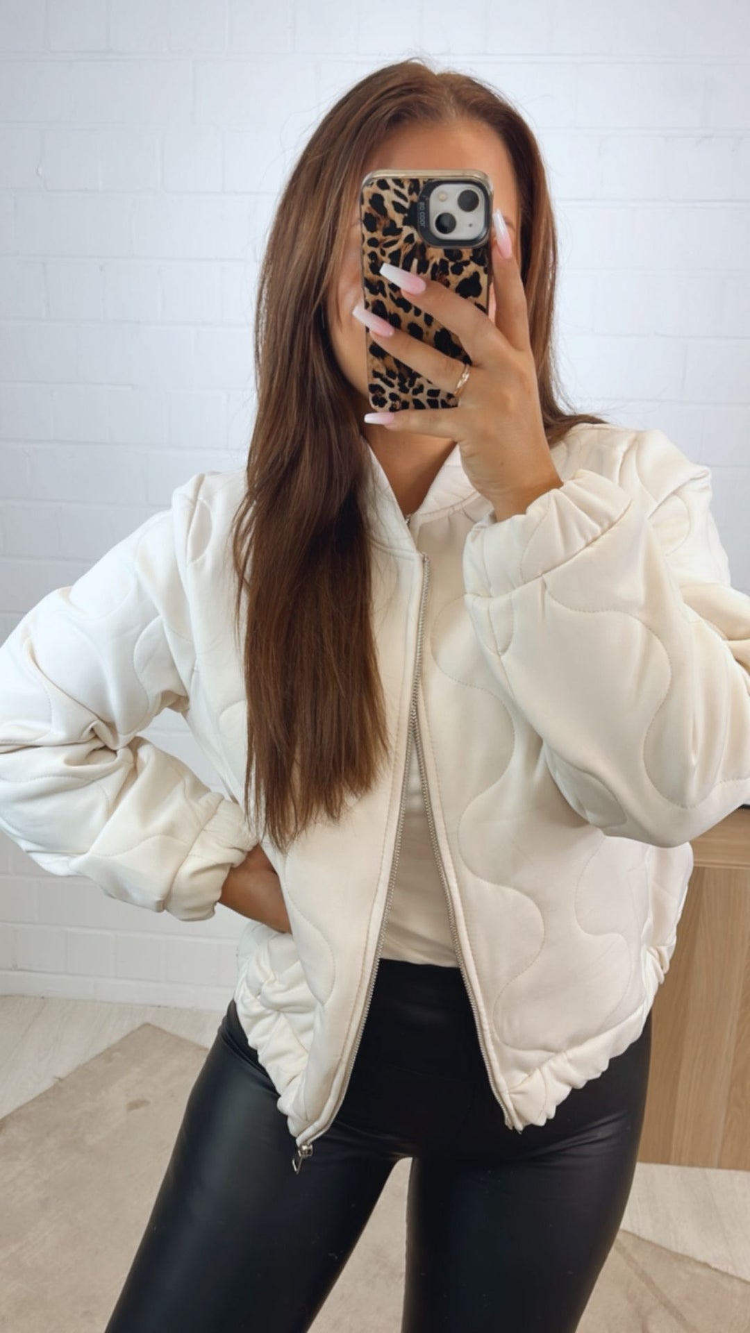 gesteppte leichte Übergangsjacke / creme  Art.122334