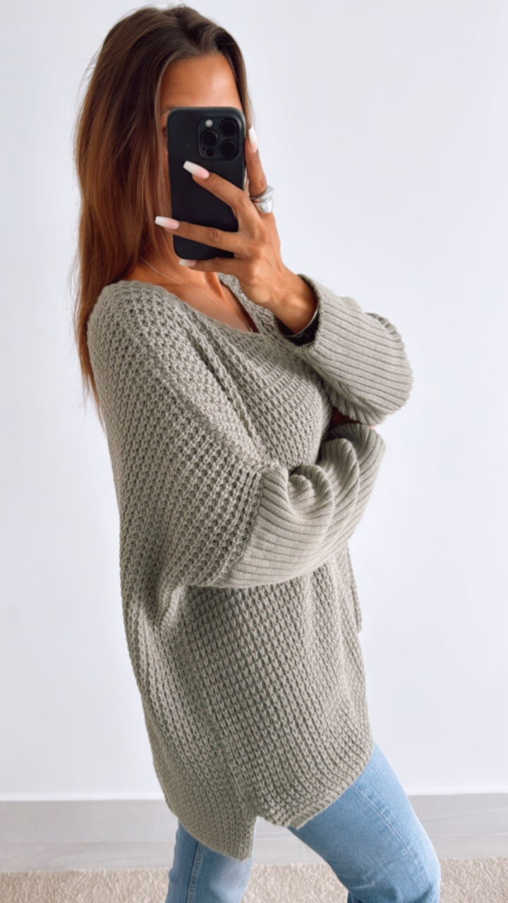 grober Strick Pullover, engere Ärmel, V-Ausschnitt / soft khaki Art. 11042