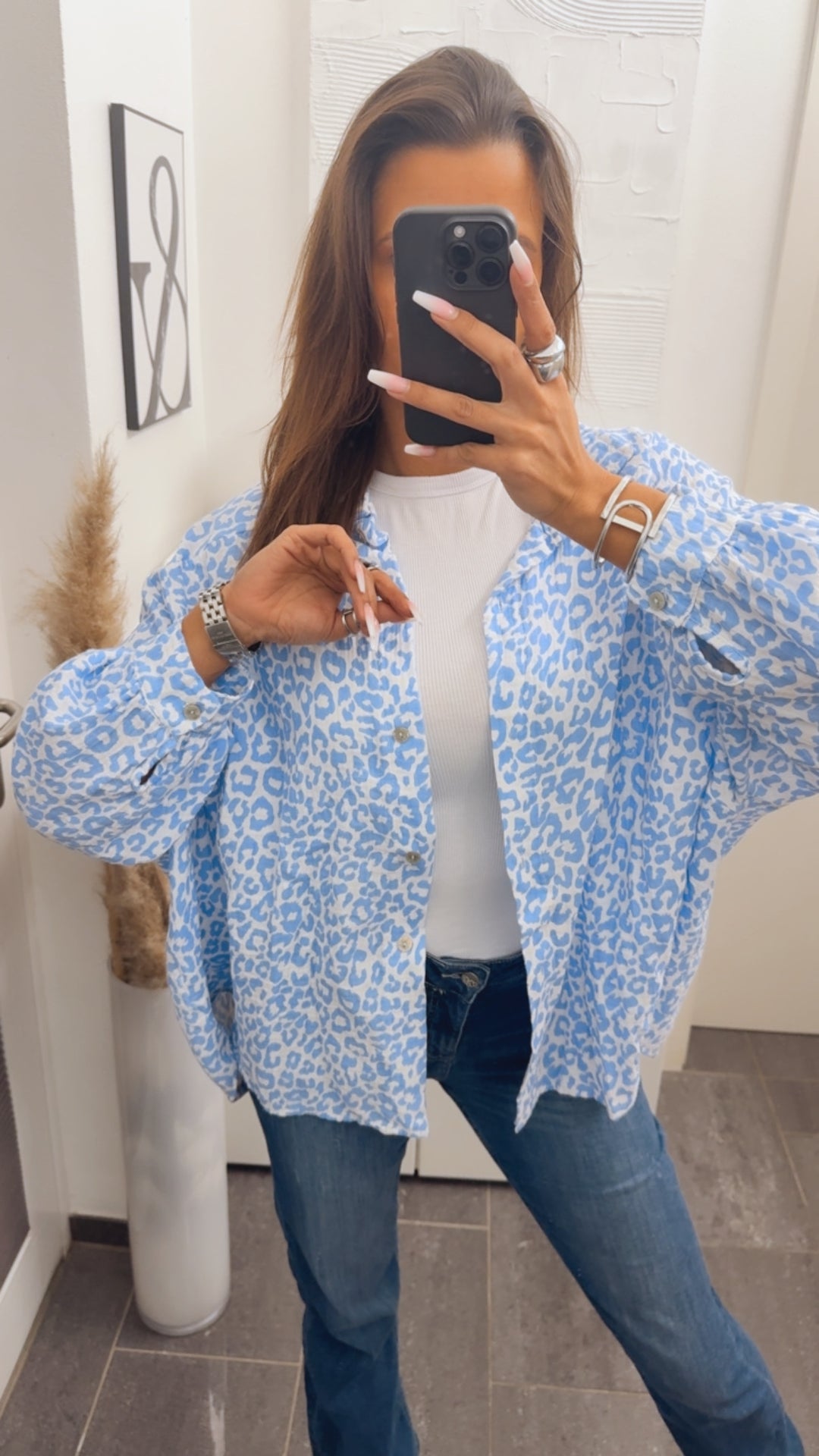 LEO KURZE Oversize Musselin Bluse / weiss - hell blau Art. 13761