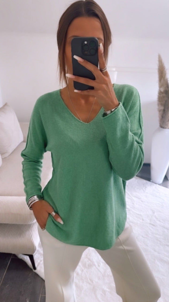 Leichter, super weicher Pullover, V-Ausschnitt / grün-mint Art. 9262