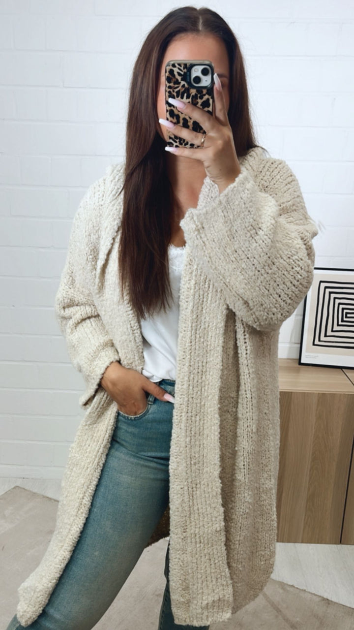 BOUCLE Cardigan mit Kapuze / creme-beige Art.11265