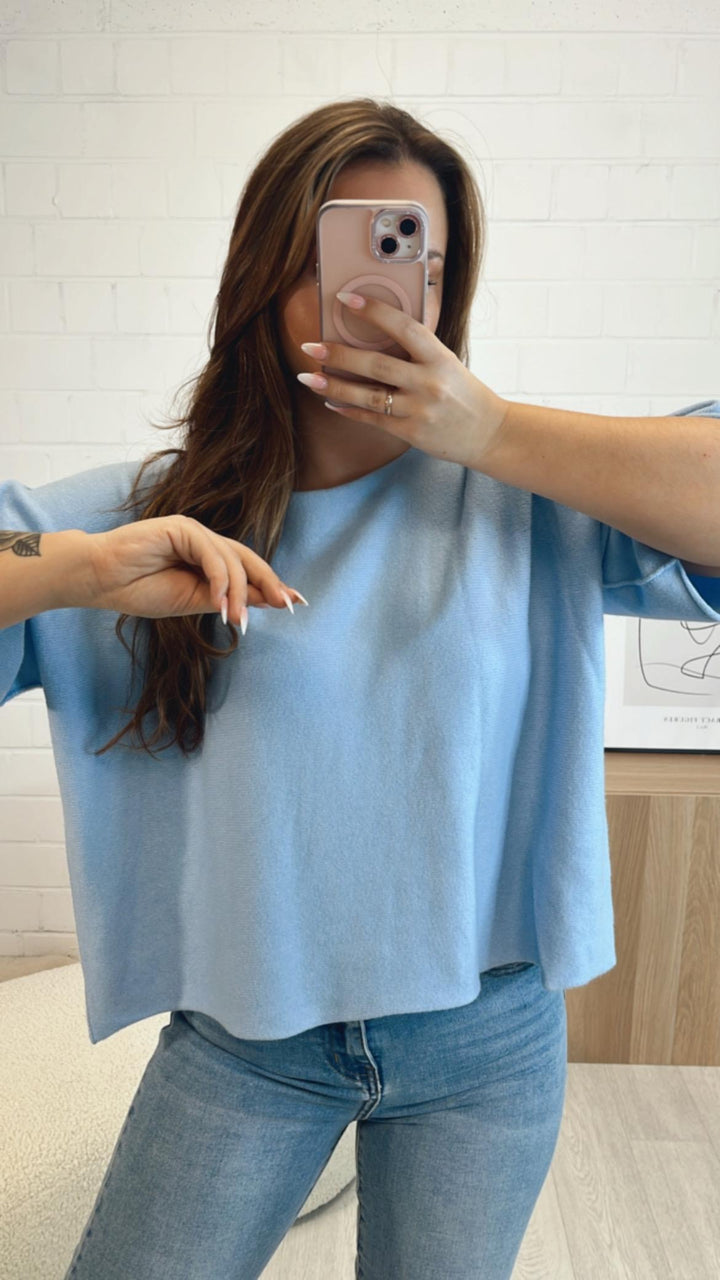 Leichtes Strick oversize T-shirt / hell blau Art. 9314