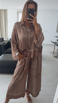 Set aus Bluse und leichter Hose " LINE DESIGN " / light taupe - weiss Art. 15949
