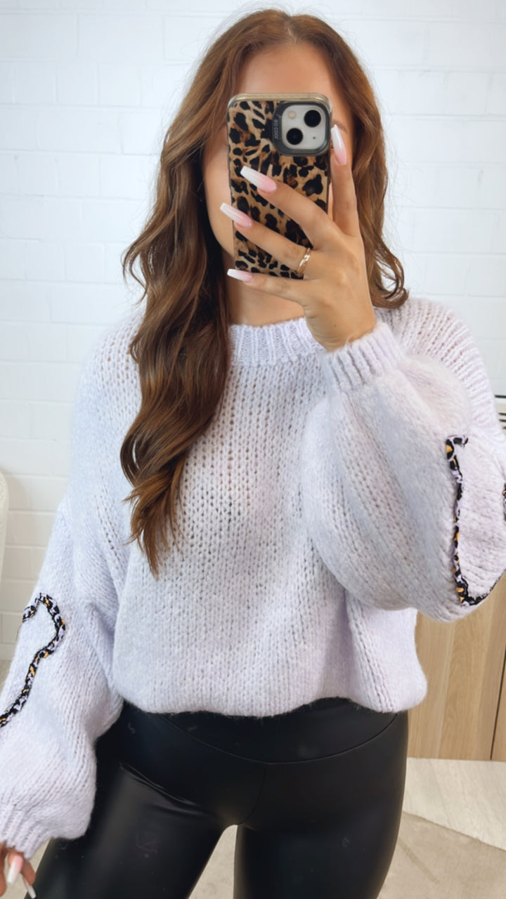 Strick Pullover mit LEO Herz Akzenten / soft flieder Art. 12325
