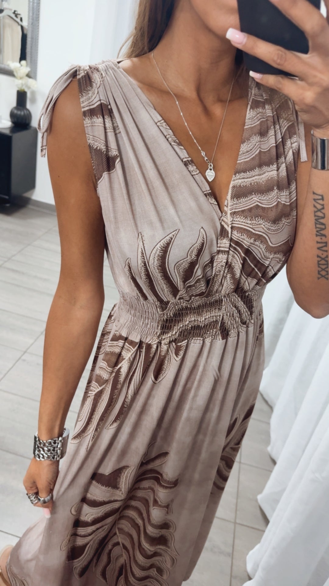 MAXI Kleid PALMEN braun mit breiten Trägern und geraffter Taille / Art. 14895