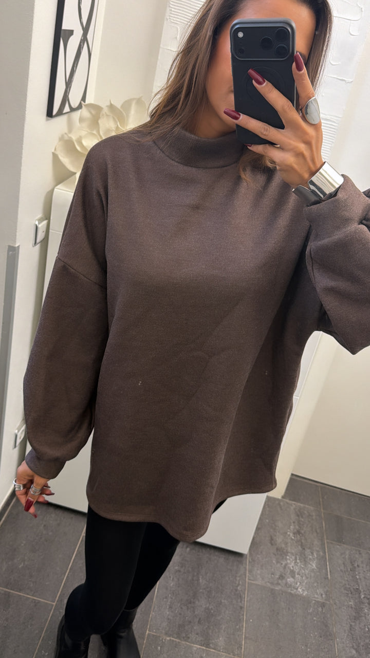 gefütterter oversize Pullover mit Stehkragen / braun Art. 16521