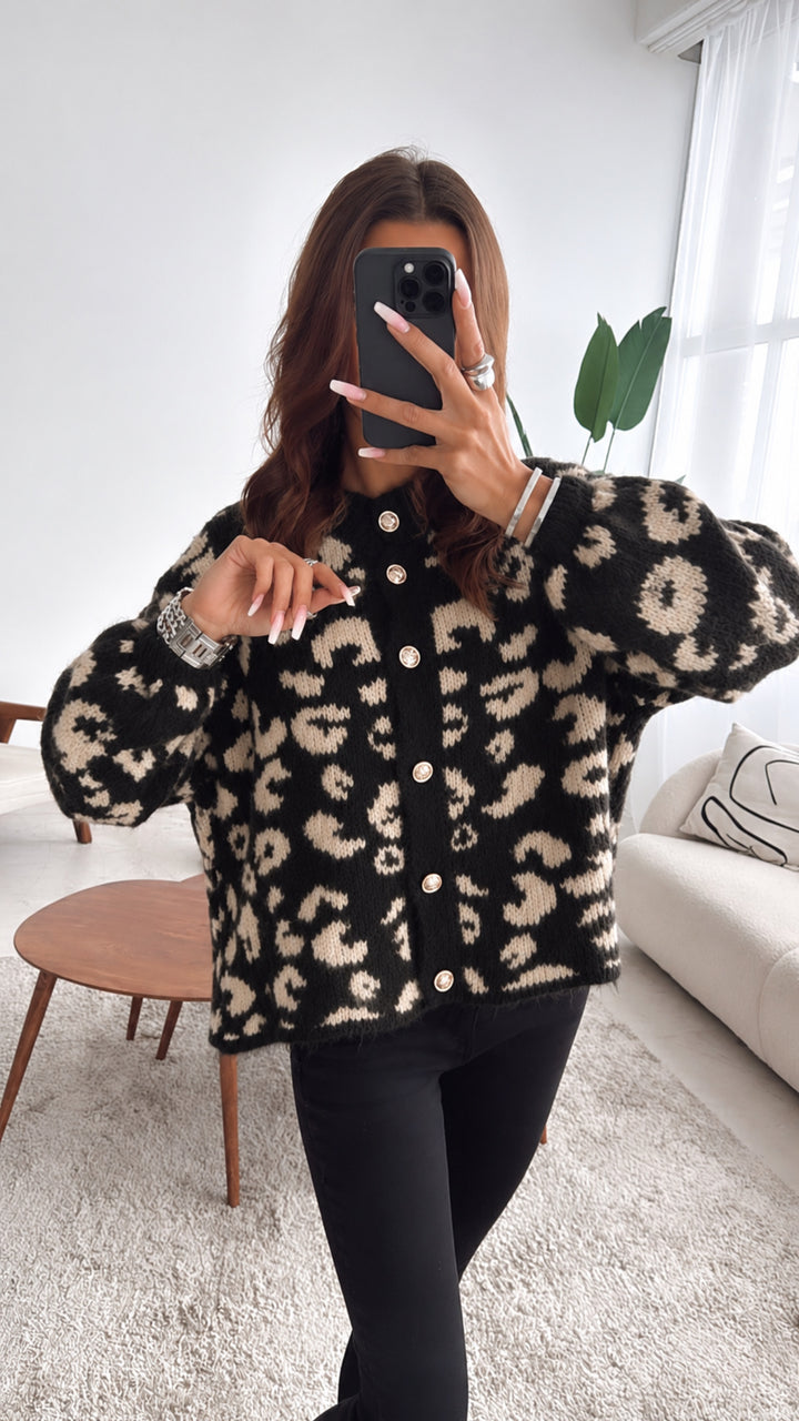 LEO Strick Cardigan mit gold - silbernen Knöpfen / schwarz - beige  Art. 8180