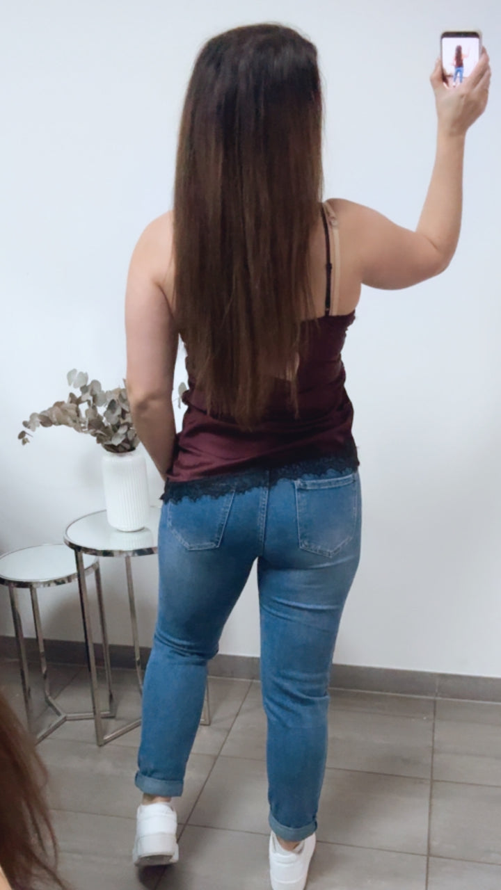 SPITZEN Top in SATIN Optik, asymmetrischer Schnitt / Bordeaux rot - schwarz Art. 13842