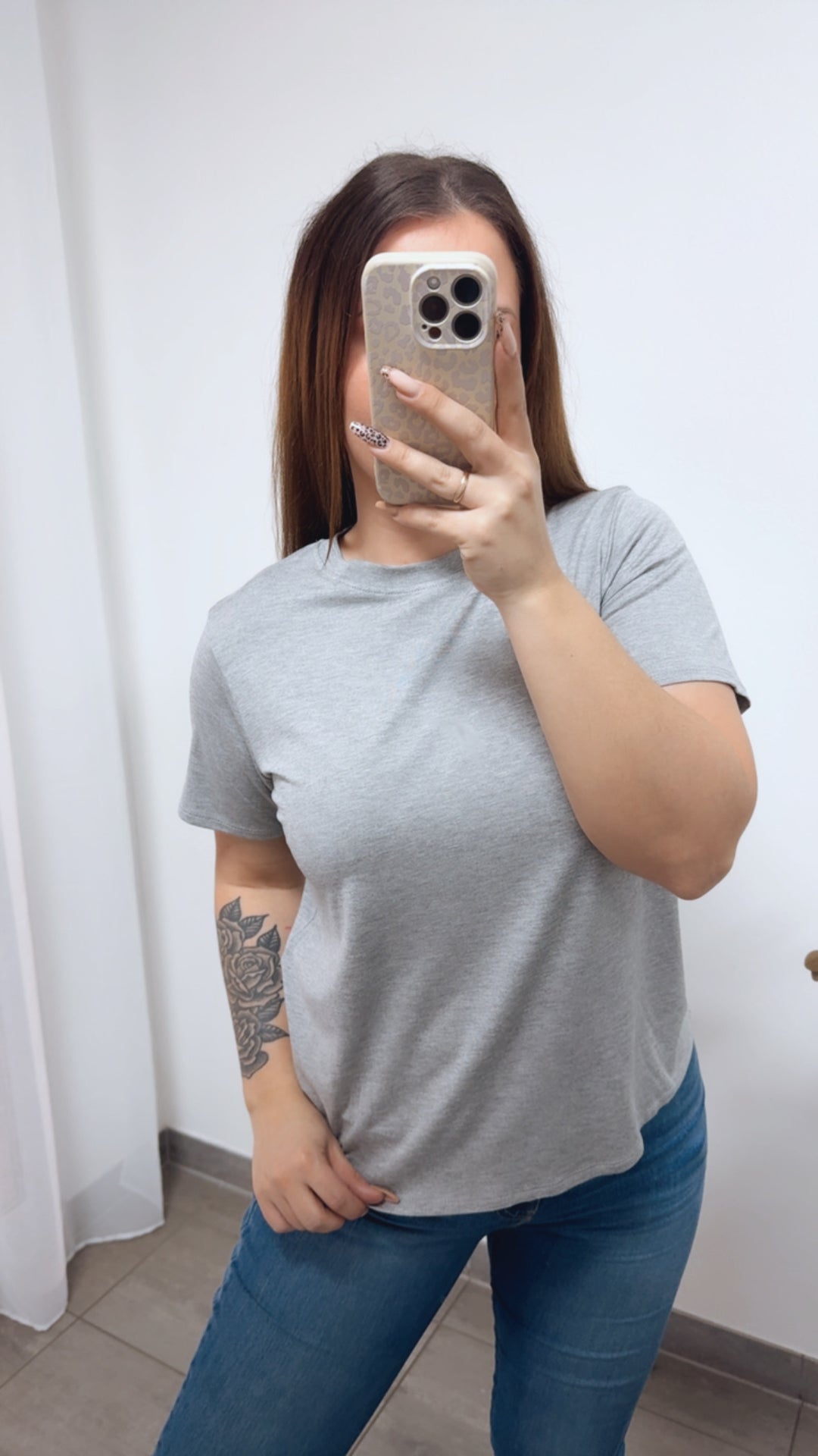 Basic T-shirt, Rundausschnitt / grau Art. 14302